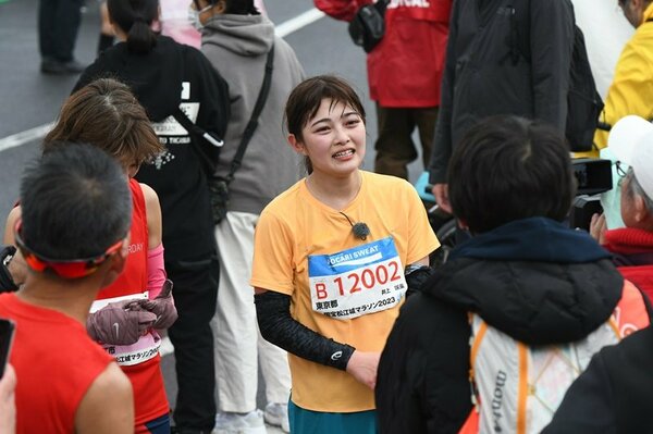 目標の3時間半切り達成した井上咲楽さん