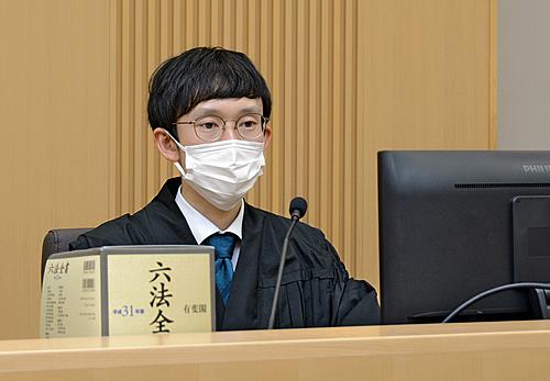 仕事みてある記 良心に基づいて法的に判断 山陰中央新報デジタル