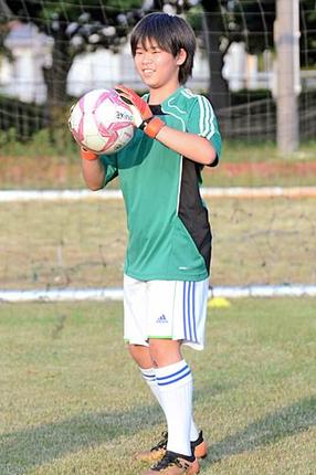 輝 き らりキッズ なでしこ 目指すｇキーパー 山陰中央新報デジタル